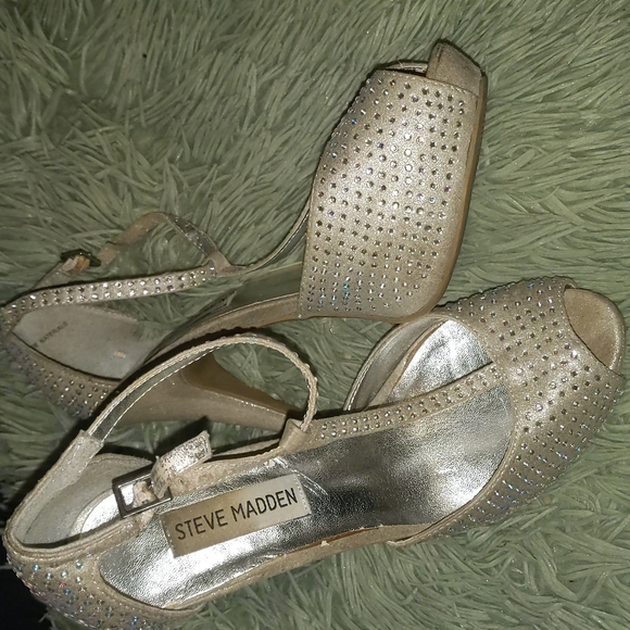 Steve Madden heels - Picture 2 of 2